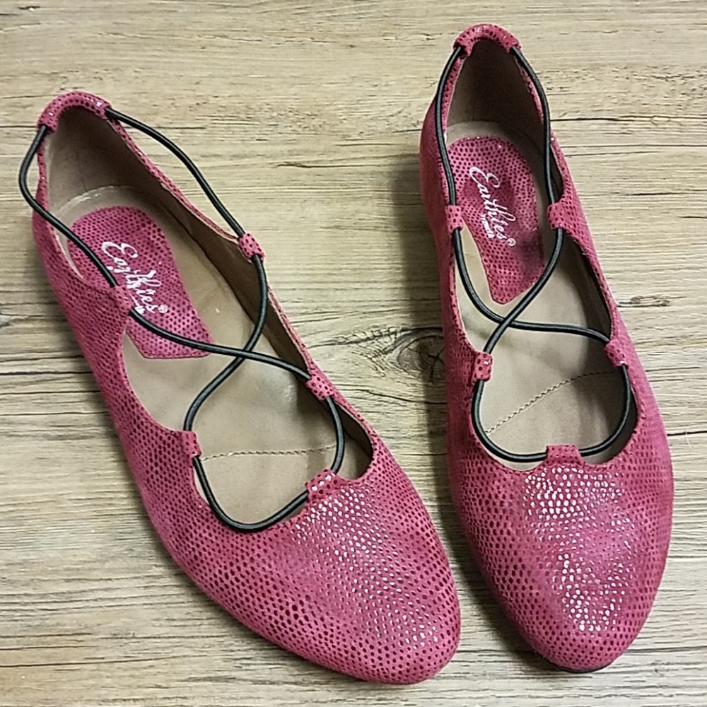 Earthies Strappy Suede Flats